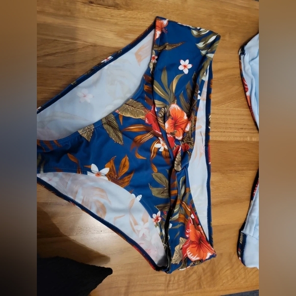 Ladies bikini - Picture 4 of 6